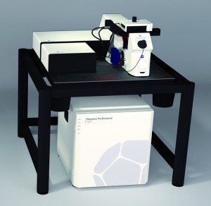 “Photonic Professional GT”: High-resolution 3D printer for the fabrication of structures on the micrometer and mesoscale (Image: Nanoscribe)