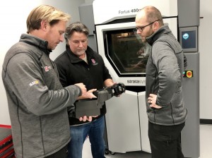 The team at Andretti leverage the Stratasys Fortus 450mc 3D Printer to speed design and development. Pictured from the team (L-R): Eric Bretzman, Technical Director; Michael Andretti, CEO; Aaron Marney, Senior Development Engineer (Photo: Business Wire)